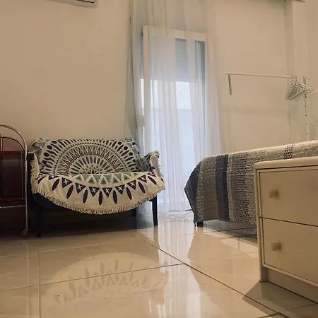 Cozy White Apartamento Tesalónica